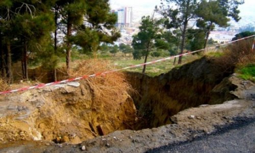 В Баку и на Абшероне планируется провести работы по предотвращению оползней