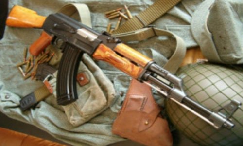 На западе Азербайджана обнаружены оружие и боеприпасы