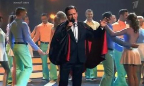 Российский певец «примерил» на себя образ Муслима Магомаева –ВИДЕО