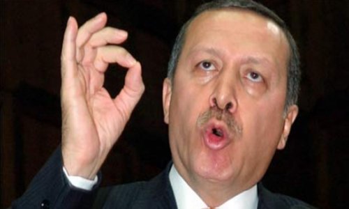 Премьер-министр Турции подал в суд на социальные сети