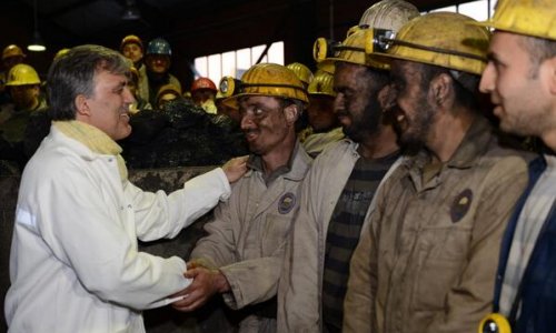 Abdullah Gül fəhlə geyimində kömür şaxtasında - FOTO