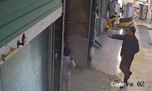 Man throws his neighbour's baby into the air - VIDEO