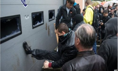 Odessa detainees freed as police HQ attacked - PHOTO