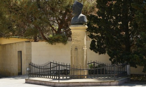 Tomb of Haji Zeynalabdin Tagiyev - PHOTO