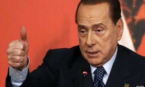 Berlusconi begins community service