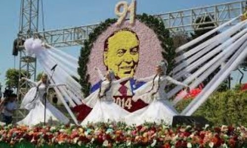 Preparations for the festival of flowers in full swing