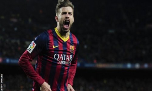 Gerard Pique: Barcelona defender agrees extension until 2019