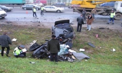 В Баку высокопоставленный военнослужащий попал в аварию