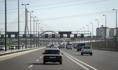В Баку строится новая автомагистраль