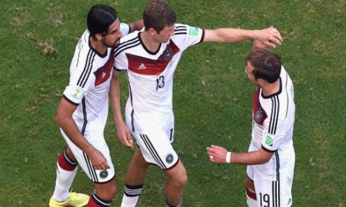 Mueller hat-trick as Germany slay Portugal