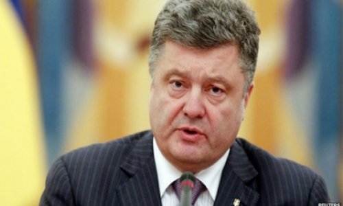 Ukraine's Poroshenko offers unilateral ceasefire