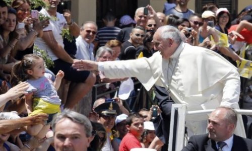 Pope condemns mob violence against children on trip to Italy's south