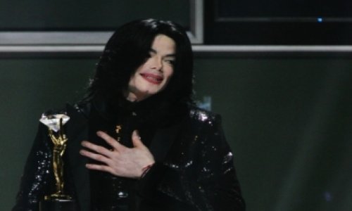 Майкл Джексон после смерти заработал 700 миллионов долларов