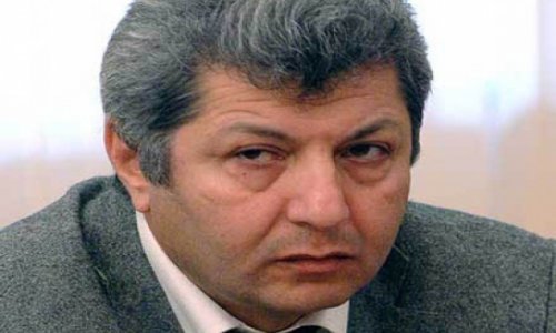 В Баку чиновник отправлен в отставку
