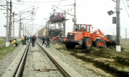 Азербайджан начал капремонт участка железной дороги в западном направлении