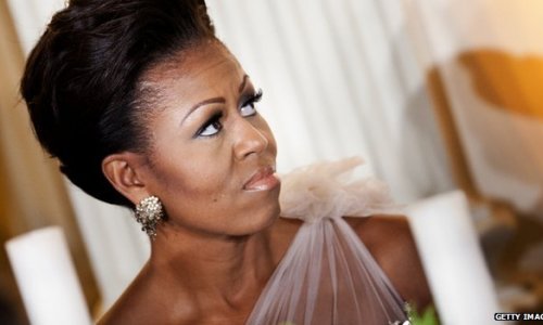 Race at issue in first lady comparison - PHOTO