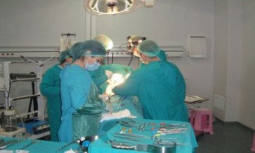 В Азербайджане проведена сложнейшая хирургическая операция