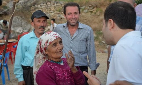 Армяне устроили ифтар для турецких чиновников – ФОТО