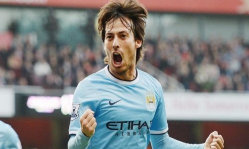 Silva signs long-term deal with Manchester City