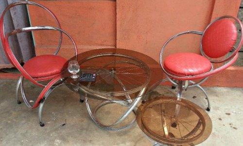 Craftsmen turn bicycles into stylish furniture - PHOTO