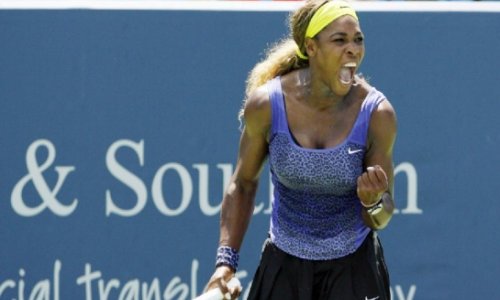 Williams battles on in Cincinnati, Kvitova falls