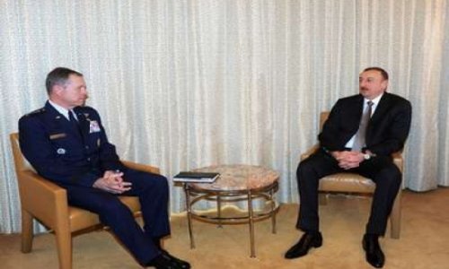 Ilham Aliyev receives the Commander of the U.S. Transport