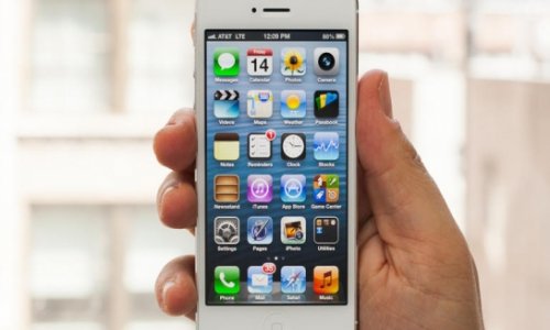 “Apple”dan etiraf: “iPhone 5”də problem var
