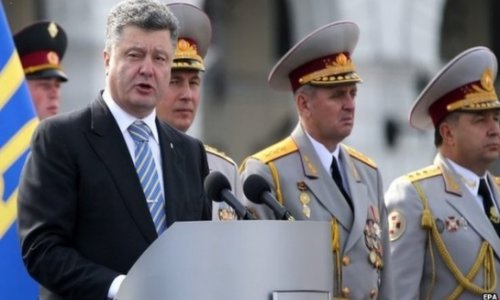 Ukraine crisis: President calls snap vote amid fighting