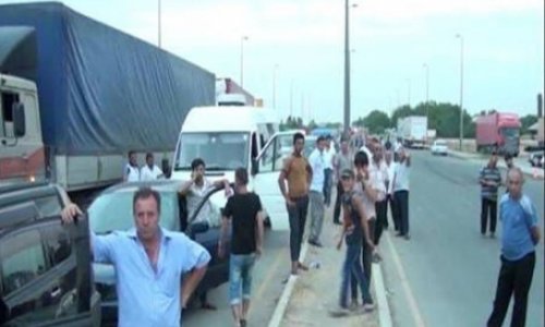 Автомобильная пробка на границе Азербайджан-Россия –ВИДЕО