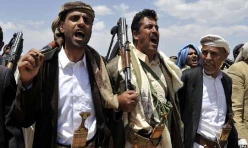 Yemen president dismisses government to end stand-off