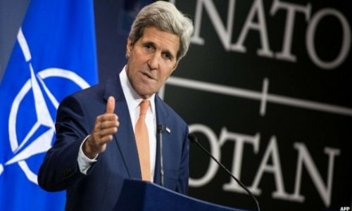 Kerry pushes Azeri, Armenian leaders to agree on peace