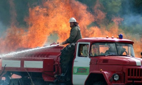 Bakıda kommunal tipli evdə yanğın olub