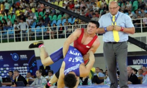 Azerbaijani wrestler grabs world Greco-Roman bronze - PHOTO