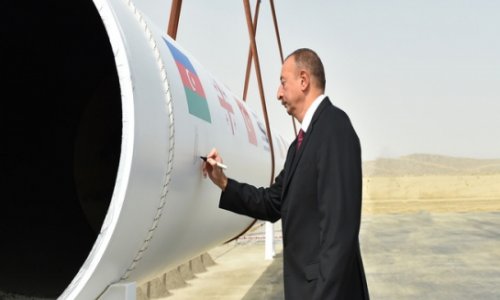 Azerbaijan breaks ground on gas corridor to Europe