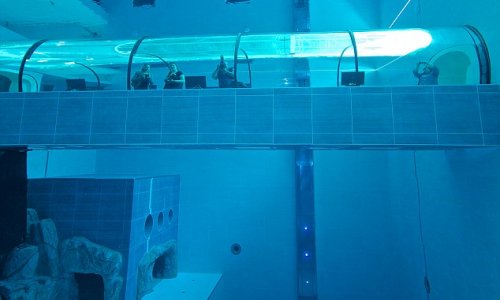 The world's deepest pool - PHOTO+VIDEO