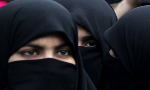 16-year-old Muslim student banned from taking A-levels until she removes niqab