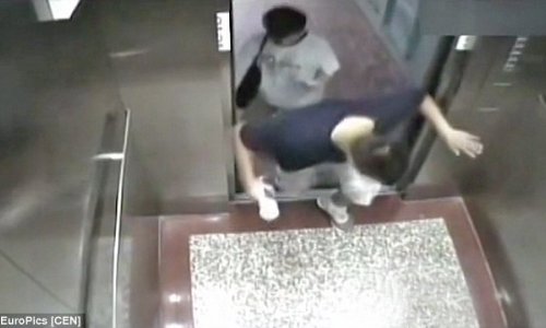 Crushed to death by an elevator - PHOTO