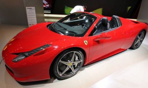 Ferrari 458 recalled over fears people can't escape the boot