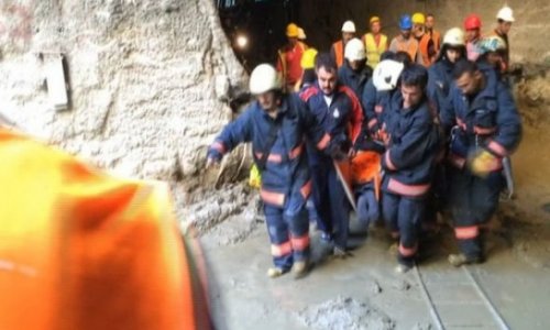 Страшный инцидент в стамбульском метро - ФОТО + ВИДЕО