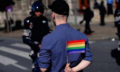 First Gay Pride march in four years thanks to riot police - PHOTO