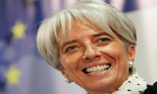 Глава МВФ обещала исполнить танец живота