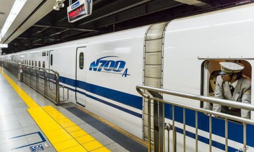 Высокоскоростной японский поезд - ФОТО+ВИДЕО