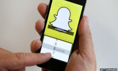 Nude 'Snapchat images' put online by hackers