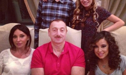 Лейла Алиева поделилась новыми семейными фотографиями - ФОТО