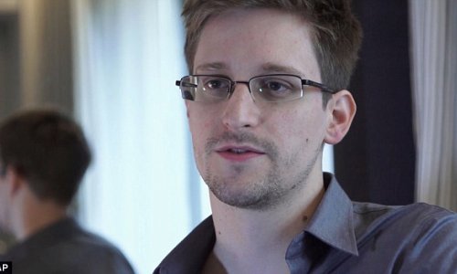 Snowden has been reunited with his pole dancer girlfriend - PHOTO+VIDEO