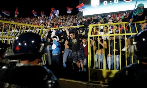 Матч Сербия — Албания прерван из-за драки футболистов
