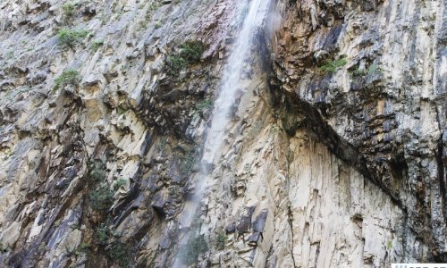 Красоты Азербайджана: водопад Рам-Рама в Илису  - ФОТО