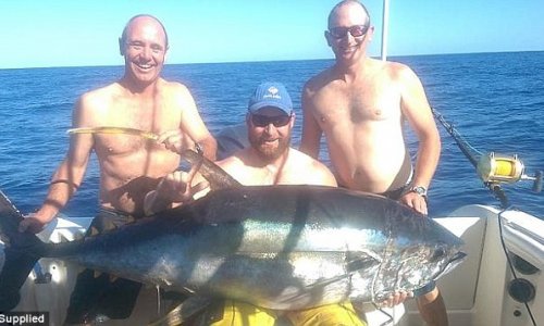 Fisherman reels in a record breaking 85kg yellowfin tuna