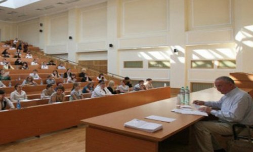 Oколо 600 азербайджанских студентов будут учиться за рубежом