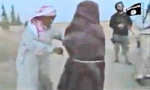 Video clip showing Syrian woman being stoned to death by group of men - VIDEO